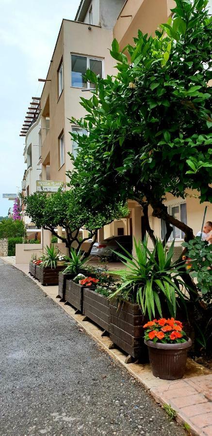 Apartments Lati Ulcinj Exterior foto